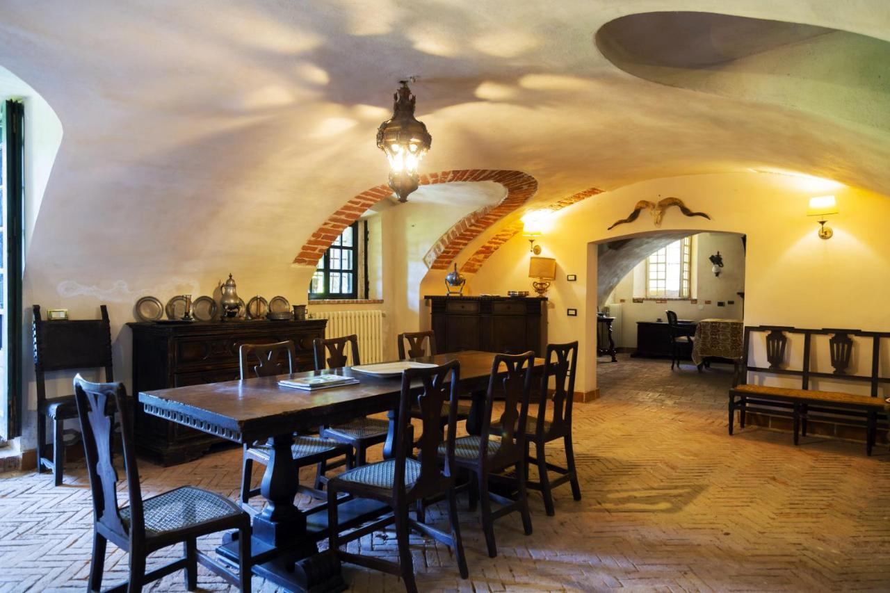 Palazzo Sismonda Bed & Breakfast Corneliano d'Alba Exterior photo