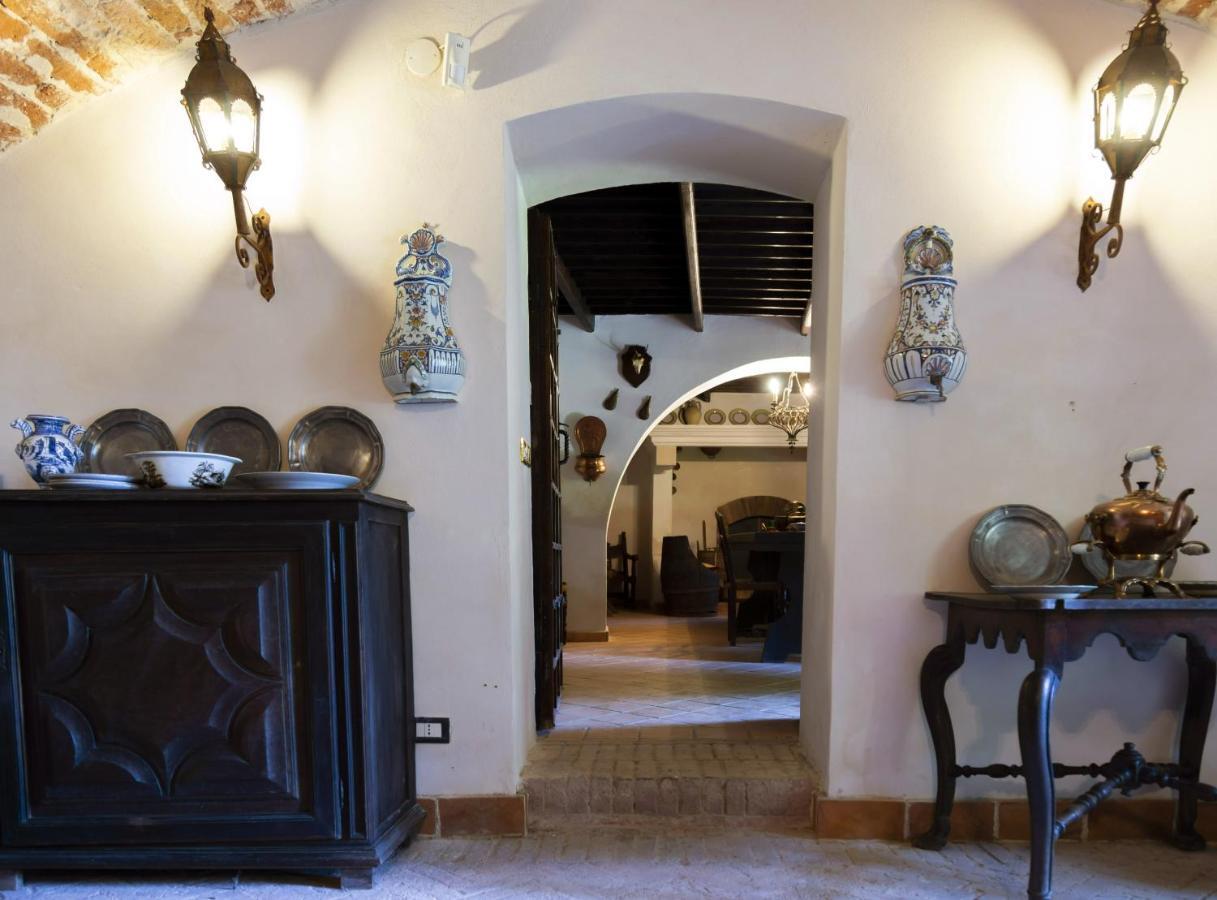 Palazzo Sismonda Bed & Breakfast Corneliano d'Alba Exterior photo