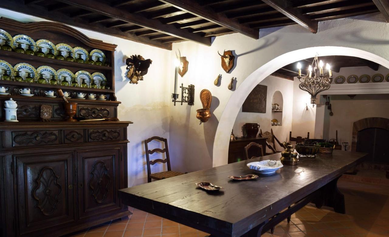 Palazzo Sismonda Bed & Breakfast Corneliano d'Alba Exterior photo